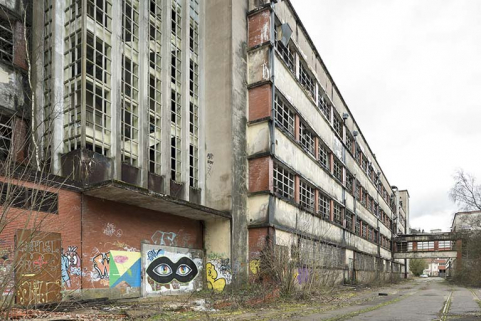Etat en 2016. Usine A : façade nord du bâtiment de filature et tissage. © Région Bourgogne-Franche-Comté, Inventaire du patrimoine