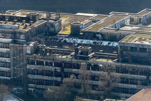 Etat en 2016. Usine A : vue plongeante sur la façade nord du bâtiment de filature et tissage. © Région Bourgogne-Franche-Comté, Inventaire du patrimoine