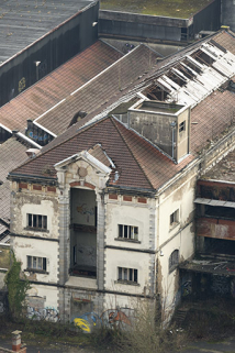 Etat en 2016. Usine A : vue d'ensemble plongeante sur la façade de la cantine (ancien atelier de fabrication). © Région Bourgogne-Franche-Comté, Inventaire du patrimoine