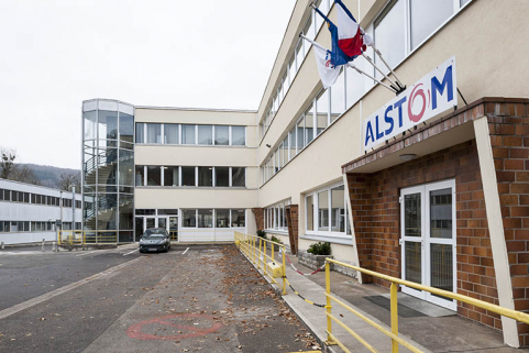 Façade nord et est du bâtiment de bureaux. © Région Bourgogne-Franche-Comté, Inventaire du patrimoine