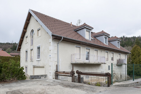 Vue depuis le sud-est. © Région Bourgogne-Franche-Comté, Inventaire du patrimoine