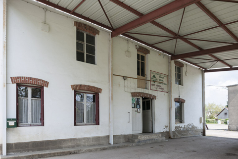 Façade est de la minoterie. © Région Bourgogne-Franche-Comté, Inventaire du patrimoine Façade est de la minoterie. © Région Bourgogne-Franche-Comté, Inventaire du patrimoine