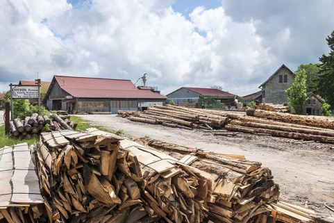 Vue d'ensemble depuis le sud-ouest. © Région Bourgogne-Franche-Comté, Inventaire du patrimoine