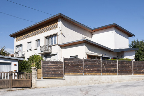 Maison vue de trois quarts droite. © Région Bourgogne-Franche-Comté, Inventaire du patrimoine