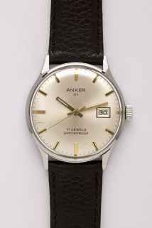 Montre-bracelet mécanique Anker 01 (années 1960-1970), par la société Uhrenfabrik Wilhelm Eppler GmbH, de Villingen-Schwenningen (Allemagne), équipée d'un calibre Parrenin HP 60 G. © Région Bourgogne-Franche-Comté, Inventaire du patrimoine