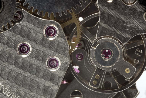 Mouvement FE 140-C : rubis sur le pont de rouage et amortisseur de chocs Epsilon 108. © Région Bourgogne-Franche-Comté, Inventaire du patrimoine