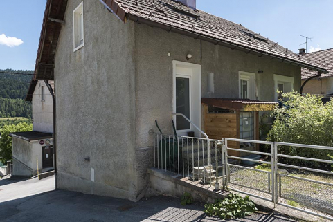 Façade postérieure, de trois quarts gauche. © Région Bourgogne-Franche-Comté, Inventaire du patrimoine