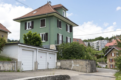 Façades antérieure et latérale gauche. © Région Bourgogne-Franche-Comté, Inventaire du patrimoine Façades antérieure et latérale gauche. © Région Bourgogne-Franche-Comté, Inventaire du patrimoine