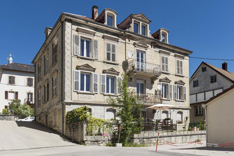 Maison : façades postérieure et latérale droite. © Région Bourgogne-Franche-Comté, Inventaire du patrimoine Maison : façades postérieure et latérale droite. © Région Bourgogne-Franche-Comté, Inventaire du patrimoine
