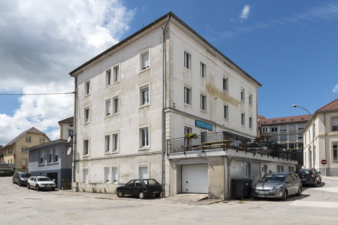Immeuble : façades postérieure et latérale gauche. © Région Bourgogne-Franche-Comté, Inventaire du patrimoine Immeuble : façades postérieure et latérale gauche. © Région Bourgogne-Franche-Comté, Inventaire du patrimoine