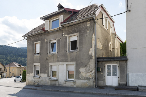Façades antérieure et latérale droite. © Région Bourgogne-Franche-Comté, Inventaire du patrimoine