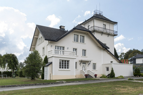 Façade antérieure, de trois quarts gauche. © Région Bourgogne-Franche-Comté, Inventaire du patrimoine