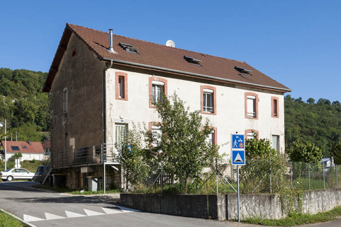 Logement ouvrier (sud) à 4 appartements. Façade est. © Région Bourgogne-Franche-Comté, Inventaire du patrimoine