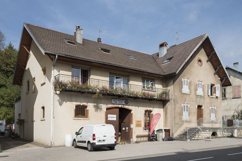 Vue de trois quarts gauche. © Région Bourgogne-Franche-Comté, Inventaire du patrimoine Vue de trois quarts gauche. © Région Bourgogne-Franche-Comté, Inventaire du patrimoine