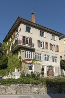 Façades antérieure (rue du Doubs) et latérale gauche. © Région Bourgogne-Franche-Comté, Inventaire du patrimoine Façades antérieure (rue du Doubs) et latérale gauche. © Région Bourgogne-Franche-Comté, Inventaire du patrimoine