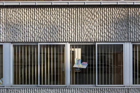 Usine : parement de l'atelier de chassage sur la rue Parrenin. © Région Bourgogne-Franche-Comté, Inventaire du patrimoine Usine : parement de l'atelier de chassage sur la rue Parrenin. © Région Bourgogne-Franche-Comté, Inventaire du patrimoine