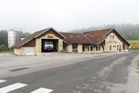 Vue d'ensemble, depuis l'est (façade antérieure). © Région Bourgogne-Franche-Comté, Inventaire du patrimoine