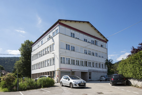 Usine : façades antérieure et latérale gauche. © Région Bourgogne-Franche-Comté, Inventaire du patrimoine Usine : façades antérieure et latérale gauche. © Région Bourgogne-Franche-Comté, Inventaire du patrimoine