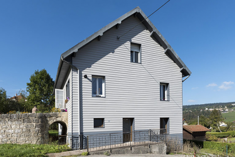 Façade latérale droite. © Région Bourgogne-Franche-Comté, Inventaire du patrimoine Façade latérale droite. © Région Bourgogne-Franche-Comté, Inventaire du patrimoine