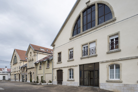 Façade ouest des chais et entrepôts. © Région Bourgogne-Franche-Comté, Inventaire du patrimoine