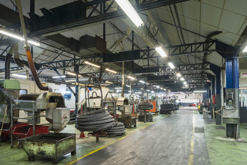 Charpente métallique d'un atelier de fabrication. © Région Bourgogne-Franche-Comté, Inventaire du patrimoine