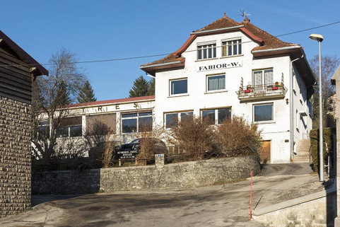 Façade antérieure, de trois quarts droite. © Région Bourgogne-Franche-Comté, Inventaire du patrimoine