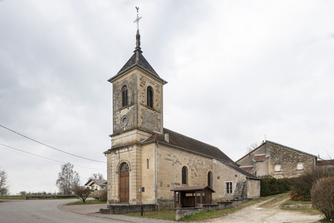 L'église, vue de trois-quart. © Région Bourgogne-Franche-Comté, Inventaire du patrimoine