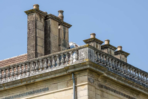 Balustrades et souches de cheminées. © Région Bourgogne-Franche-Comté, Inventaire du patrimoine