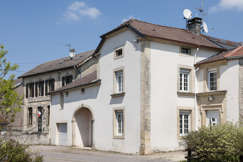Ferme, Grande rue. © Région Bourgogne-Franche-Comté, Inventaire du patrimoine Ferme, Grande rue. © Région Bourgogne-Franche-Comté, Inventaire du patrimoine