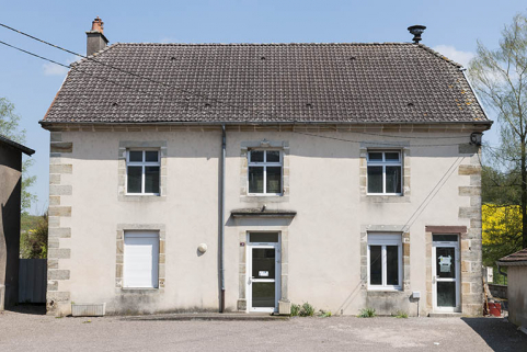 La façade principale. © Région Bourgogne-Franche-Comté, Inventaire du patrimoine La façade principale. © Région Bourgogne-Franche-Comté, Inventaire du patrimoine