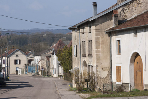 Rue Antoine Lumière. © Région Bourgogne-Franche-Comté, Inventaire du patrimoine Rue Antoine Lumière. © Région Bourgogne-Franche-Comté, Inventaire du patrimoine