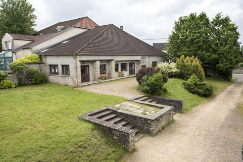 Bâtiments extérieurs. © Région Bourgogne-Franche-Comté, Inventaire du patrimoine Bâtiments extérieurs. © Région Bourgogne-Franche-Comté, Inventaire du patrimoine