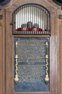 Vue générale de l'épitaphe de la princesse de Croy et de la baronne de Franquemont. © Région Bourgogne-Franche-Comté, Inventaire du patrimoine Vue générale de l'épitaphe de la princesse de Croy et de la baronne de Franquemont. © Région Bourgogne-Franche-Comté, Inventaire du patrimoine