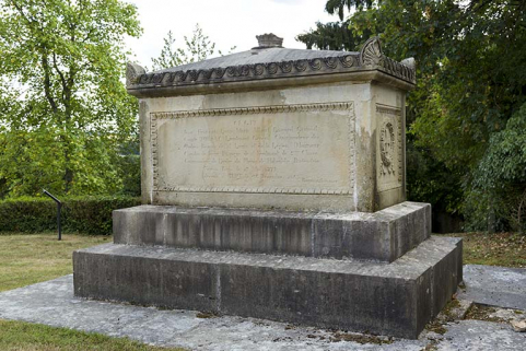 Faces latérale droite (est) et postérieure (nord). © Région Bourgogne-Franche-Comté, Inventaire du patrimoine Faces latérale droite (est) et postérieure (nord). © Région Bourgogne-Franche-Comté, Inventaire du patrimoine