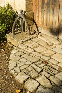 Travée du corps principal : détail du chasse-roue et du pavage. © Région Bourgogne-Franche-Comté, Inventaire du patrimoine