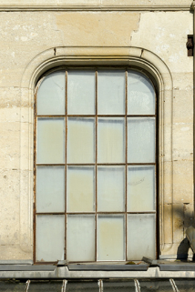 Une des baies de la façade sud de l'orangerie.  © Région Bourgogne-Franche-Comté, Inventaire du patrimoine