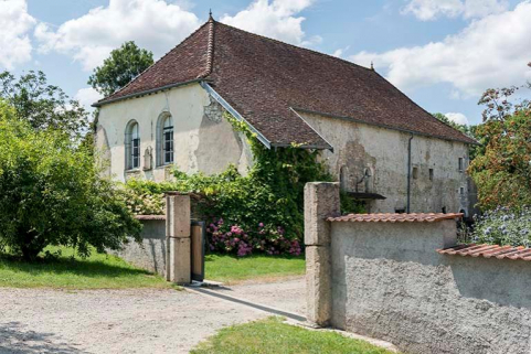 Vue de la chapelle, côté cour © Région Bourgogne-Franche-Comté, Inventaire du patrimoine Vue de la chapelle, côté cour © Région Bourgogne-Franche-Comté, Inventaire du patrimoine