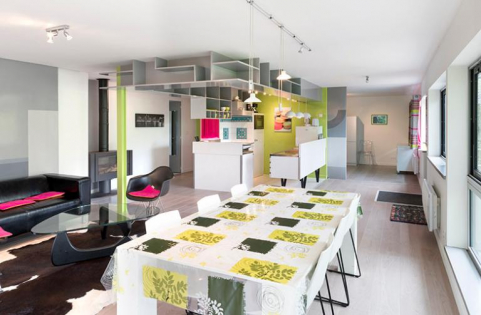 Vue de la pièce à vivre et de la cuisine depuis l'angle Nord-Ouest © Région Bourgogne-Franche-Comté, Inventaire du patrimoine