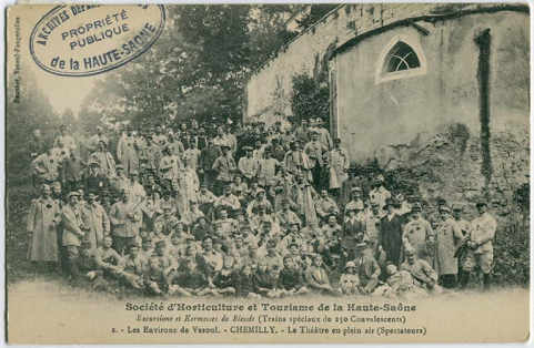 Le théâtre en plein air de Chemilly. Excursion et kermesse de blessés, trains spéciaux de 250 militaires convalescents, le 15 septembre 1916. © Région Bourgogne-Franche-Comté, Inventaire du patrimoine Le théâtre en plein air de Chemilly. Excursion et kermesse de blessés, trains spéciaux de 250 militaires convalescents, le 15 septembre 1916. © Région Bourgogne-Franche-Comté, Inventaire du patrimoine