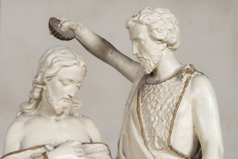 Détail du groupe sculpté. © Région Bourgogne-Franche-Comté, Inventaire du patrimoine Détail du groupe sculpté. © Région Bourgogne-Franche-Comté, Inventaire du patrimoine