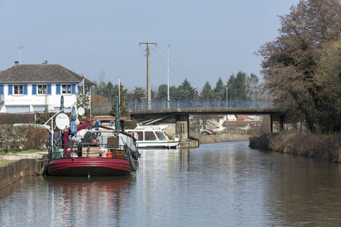 Pont sur le canal, vu de l'aval.  © Région Bourgogne-Franche-Comté, Inventaire du patrimoine