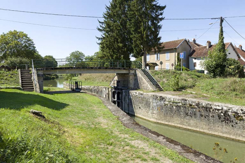 bief © Région Bourgogne-Franche-Comté, Inventaire du patrimoine bief © Région Bourgogne-Franche-Comté, Inventaire du patrimoine