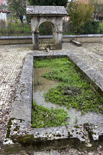 fontaine © Région Bourgogne-Franche-Comté, Inventaire du patrimoine fontaine © Région Bourgogne-Franche-Comté, Inventaire du patrimoine