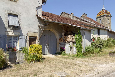 Ferme en haut (4) de la rue du Château. © Région Bourgogne-Franche-Comté, Inventaire du patrimoine Ferme en haut (4) de la rue du Château. © Région Bourgogne-Franche-Comté, Inventaire du patrimoine