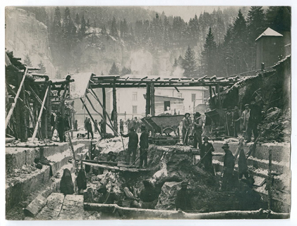[Creusement de la chambre d'eau], [1907 ou 1908]. © Région Bourgogne-Franche-Comté, Inventaire du patrimoine