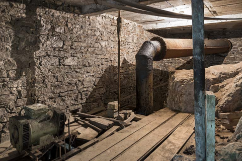 Usine : conduit d'amenée d'eau de la turbine, au 1er étage de soubassement. © Région Bourgogne-Franche-Comté, Inventaire du patrimoine