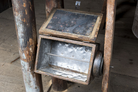 Caisse ouverte. © Région Bourgogne-Franche-Comté, Inventaire du patrimoine