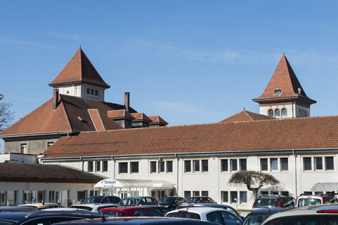 Bâtiments sud : conciergerie, bureaux, vestiaires. © Région Bourgogne-Franche-Comté, Inventaire du patrimoine Bâtiments sud : conciergerie, bureaux, vestiaires. © Région Bourgogne-Franche-Comté, Inventaire du patrimoine