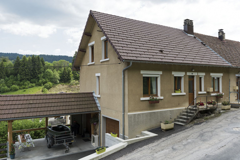 Façade antérieure, de trois quarts gauche. © Région Bourgogne-Franche-Comté, Inventaire du patrimoine