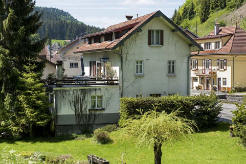 Façade postérieure et latérale gauche. © Région Bourgogne-Franche-Comté, Inventaire du patrimoine